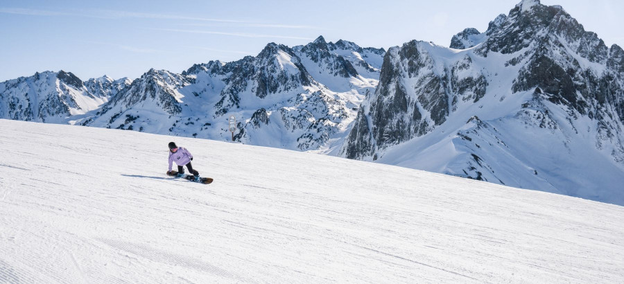 Découvre les stations des Pyrénées avec N'PY !